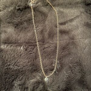 Elegant Gold Chain Necklace With Crystal Jewel